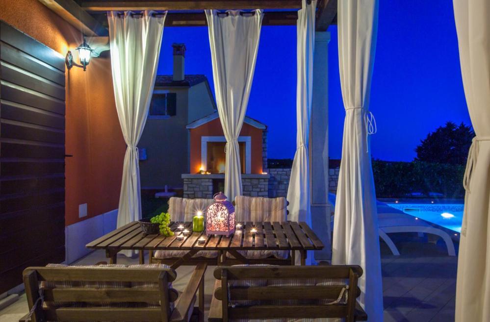Villas Vilanija Umag Buitenkant foto