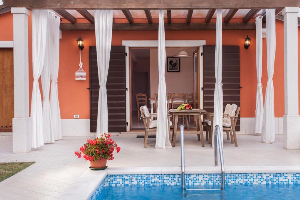 Villas Vilanija Umag Buitenkant foto